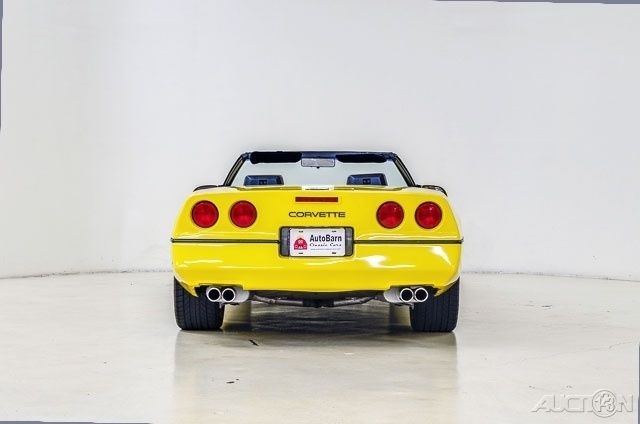 1987 Red Chevrolet Corvette