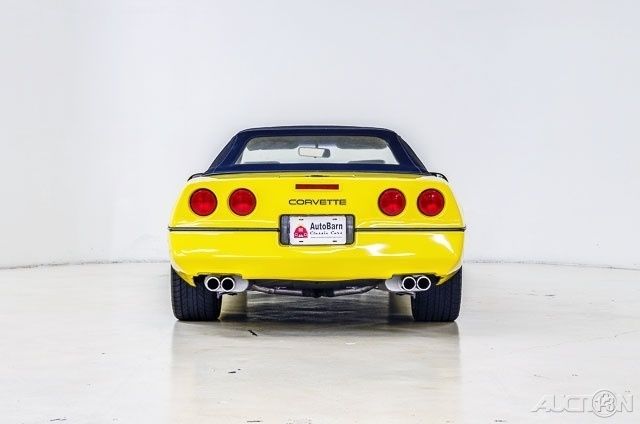 1987 Red Chevrolet Corvette