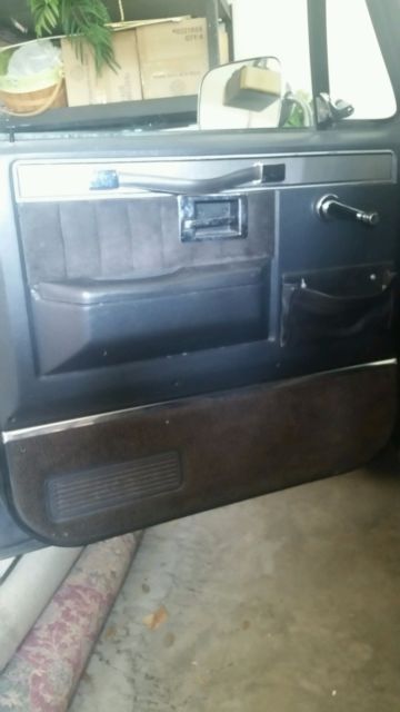 1987 Black Chevrolet Silverado 1500 Standard Cab Pickup