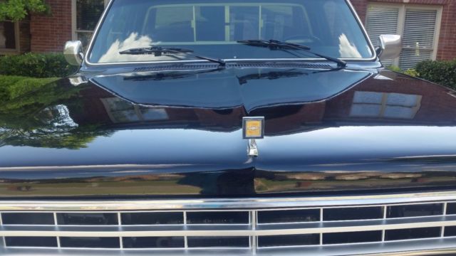 1987 Black Chevrolet Silverado 1500 Standard Cab Pickup