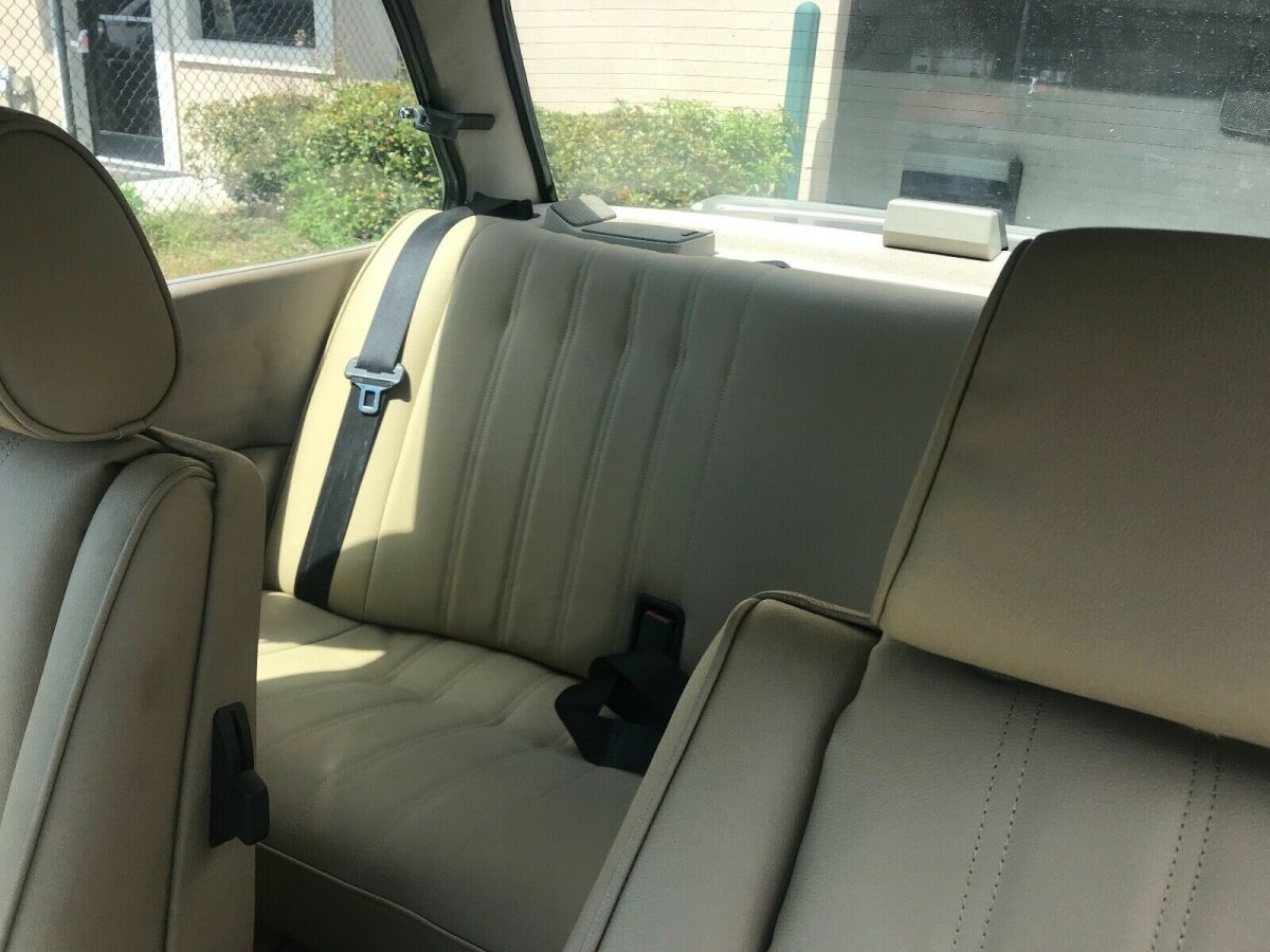 1987 Gold BMW 3-Series Coupe