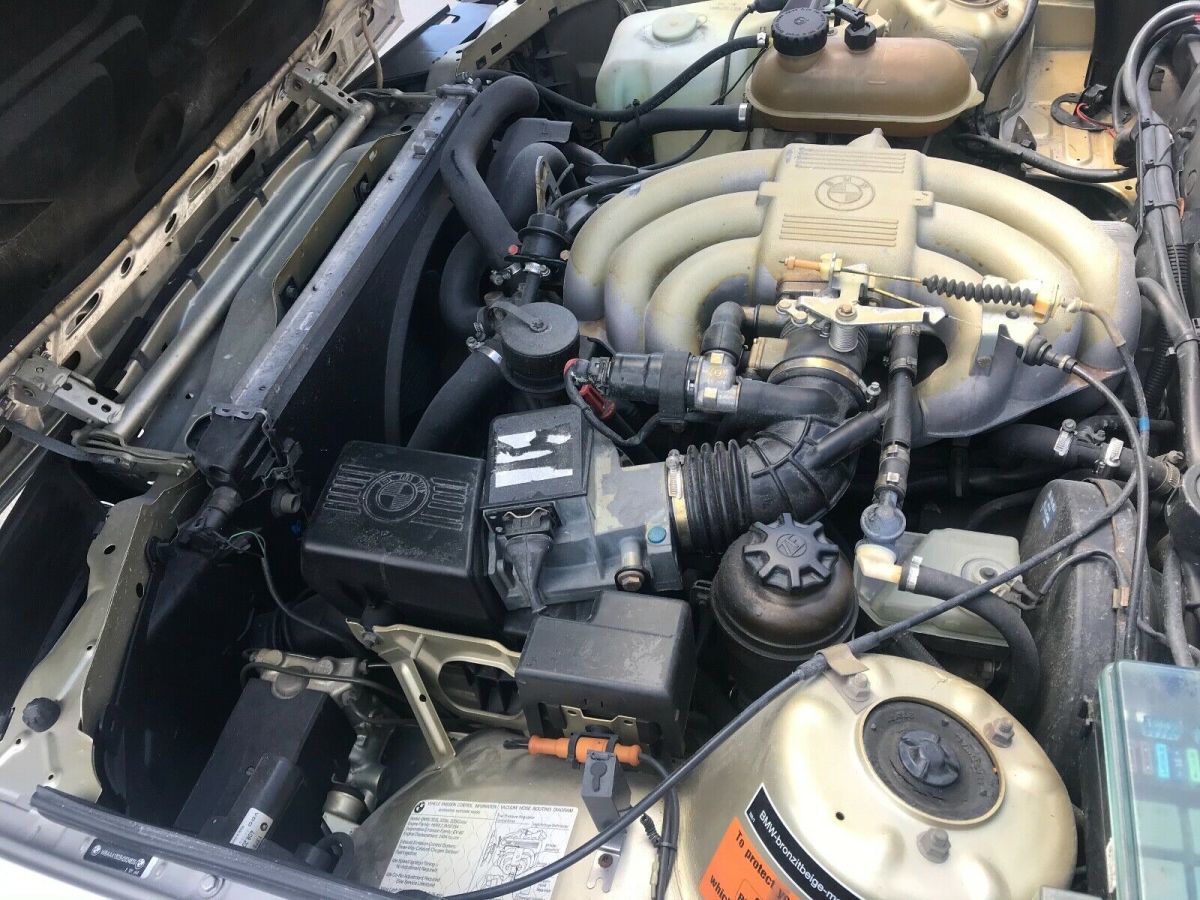 1987 Gold BMW 3-Series Coupe