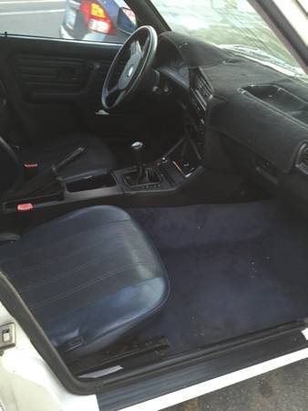 1987 White BMW 3-Series Sedan