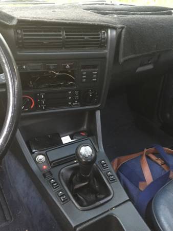 1987 White BMW 3-Series Sedan