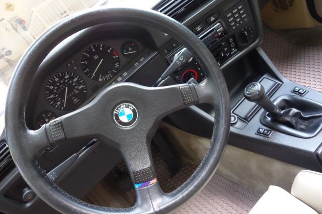 1987 Red BMW 3-Series Sedan