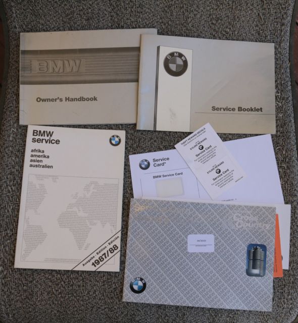 1987 Red BMW 3-Series Sedan