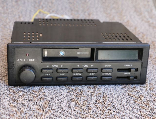 1987 Red BMW 3-Series Sedan