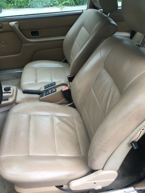 1987 Gold BMW 6-Series Coupe