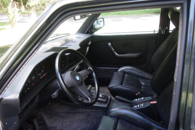 1987 Black BMW 5-Series Sedan