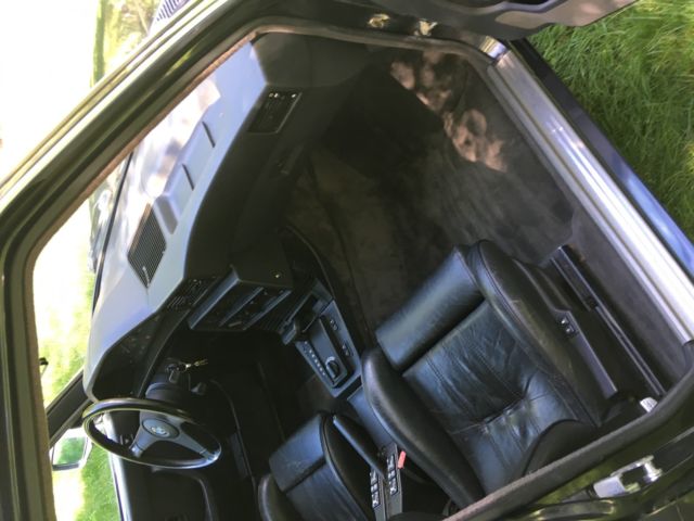 1987 Black BMW 5-Series Sedan