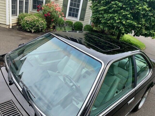 1987 Black BMW M6 Coupe