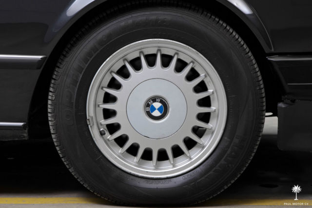 1987 Black BMW M6 Coupe