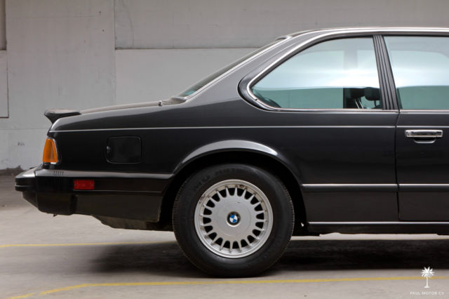 1987 Black BMW M6 Coupe
