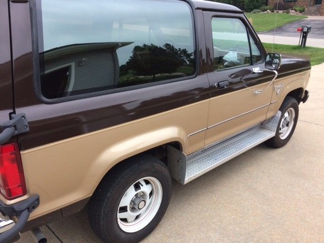 1987 Brown Ford Bronco II