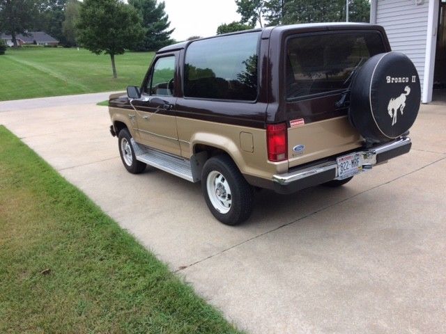 1987 Brown Ford Bronco II