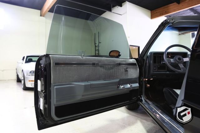 1987 Black Buick Grand National --