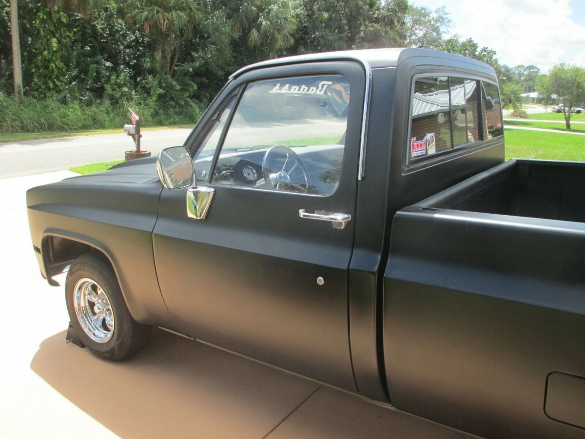 1987 Black Chevrolet C-10 Standard Cab Pickup
