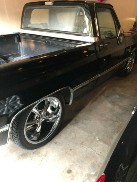 1987 Black Chevrolet C-10 Standard Cab Pickup