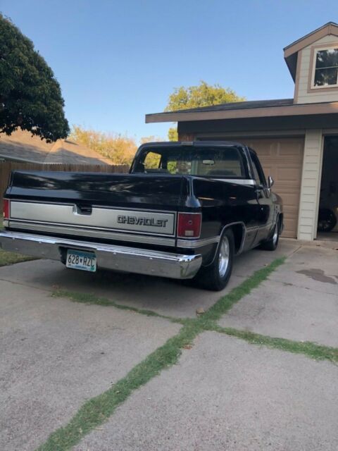 1987 Black Chevrolet C-10 Standard Cab Pickup