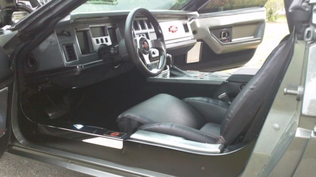 1987 Phantom Gray Chevrolet Corvette Coupe