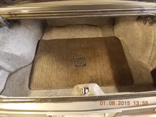 1987 Gray Cadillac Fleetwood Sedan