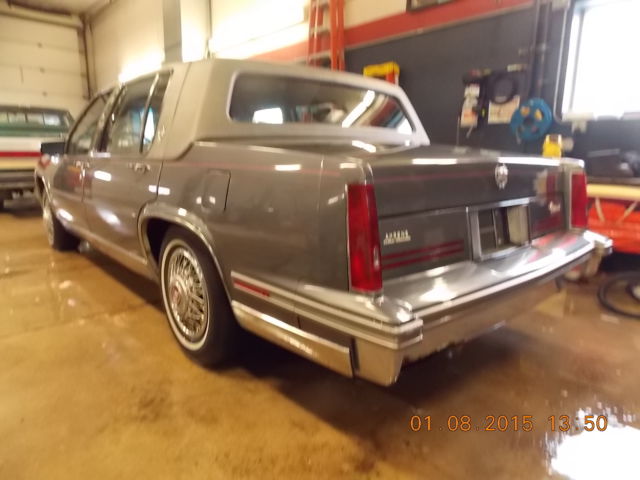 1987 Gray Cadillac Fleetwood Sedan