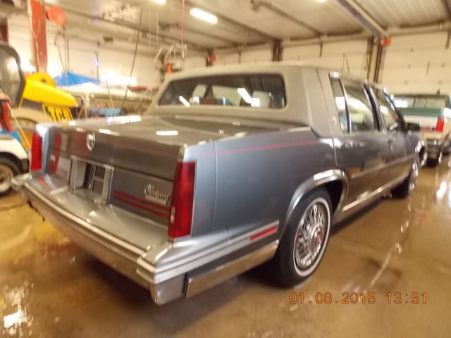 1987 Gray Cadillac Fleetwood Sedan