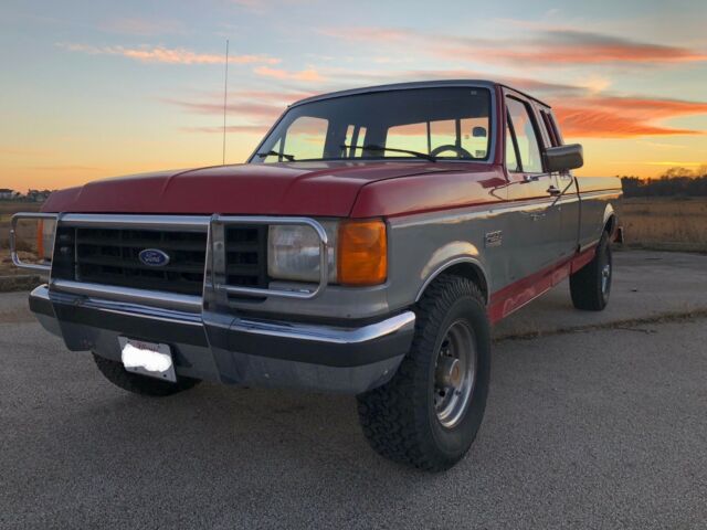 1987 Red/Silver Ford F-250 Extended Cab Pickup