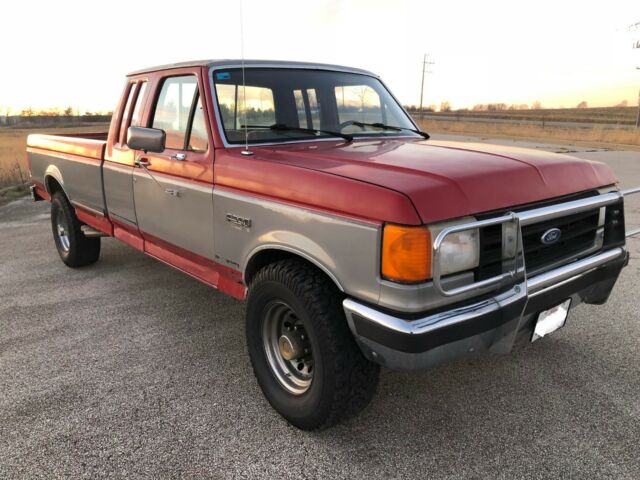 1987 Red/Silver Ford F-250 Extended Cab Pickup