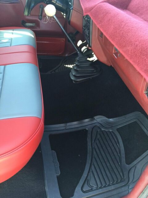 1987 Red/Silver Ford F-250 Extended Cab Pickup