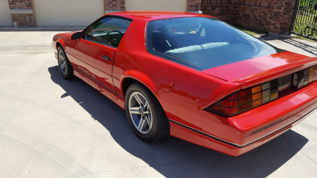 1987 Red Chevrolet Camaro Coupe