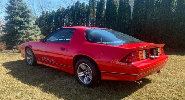 1987 Red Chevrolet Camaro Coupe