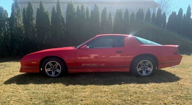 1987 Red Chevrolet Camaro Coupe