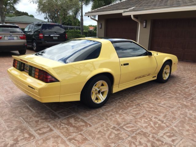 1987 Canary Yellow Chevrolet Camaro Coupe