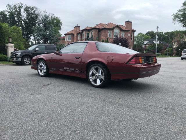 1987 Red Chevrolet Camaro Coupe