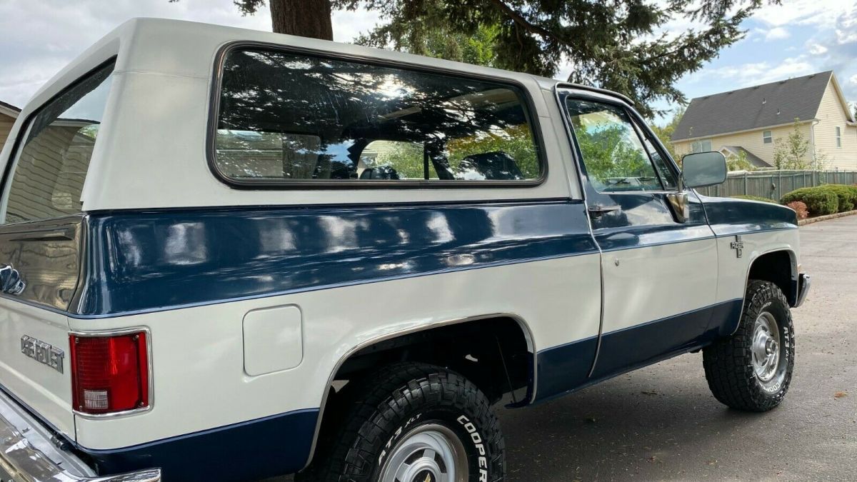 1987 Blue Chevrolet Blazer SUV