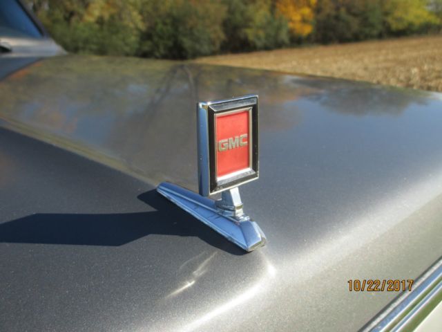 1987 Gray Chevrolet C-10