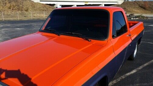 1987 Orange Chevrolet C-10 --