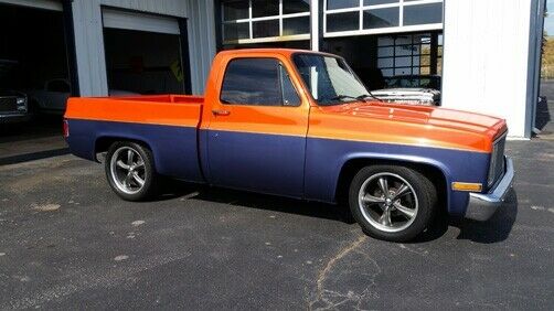 1987 Orange Chevrolet C-10 --