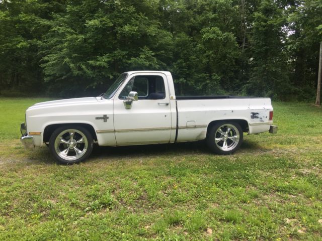 1987 white Chevrolet C-10 swb