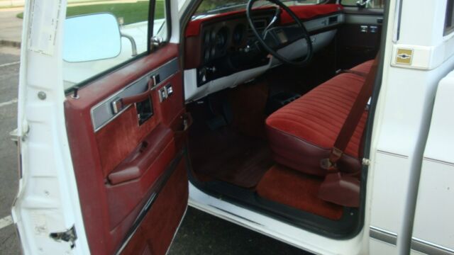1987 White Chevrolet C-10 Standard Cab Pickup