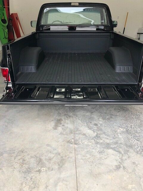 1987 Black Chevrolet C-10 Standard Cab Pickup