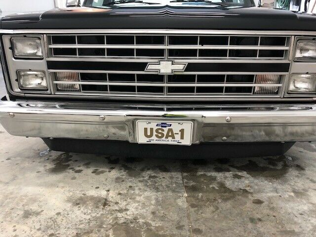 1987 Black Chevrolet C-10 Standard Cab Pickup