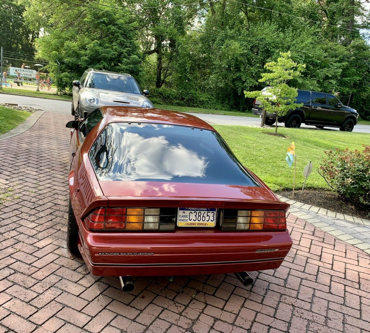 1987 Red Chevrolet Camaro Coupe
