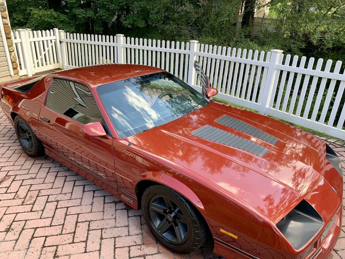 1987 Red Chevrolet Camaro Coupe