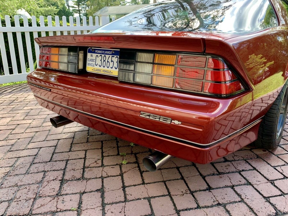 1987 Red Chevrolet Camaro Coupe