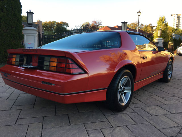 1987 Red Chevrolet Camaro Coupe