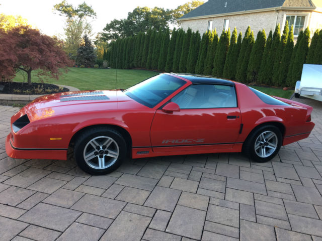 1987 Red Chevrolet Camaro Coupe
