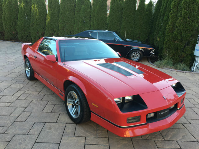 1987 Red Chevrolet Camaro Coupe