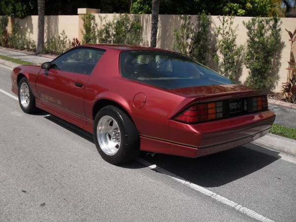 19870000 Red Chevrolet Camaro Coupe